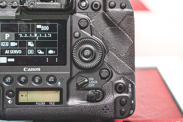 【直擊】來瞧瞧 Canon EOS-1D X Mark III 每秒 20 張的連拍表現吧！