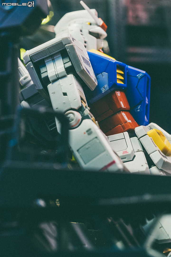 鋼彈 40週年 來組一支MG鋼彈來玩玩 ！MG RX-78-2 GUNDAM Ver.3.0