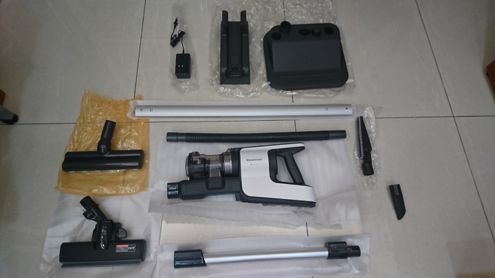 Panasonic MC-VGS8000-W吸塵器開箱（台版MC-BJ980)
