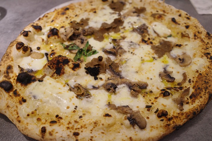 點我看大圖 英國美食 |來自義大利 拿坡里,倫敦最強 Pizza 店 —— L’antica Pizzeria Da Michele