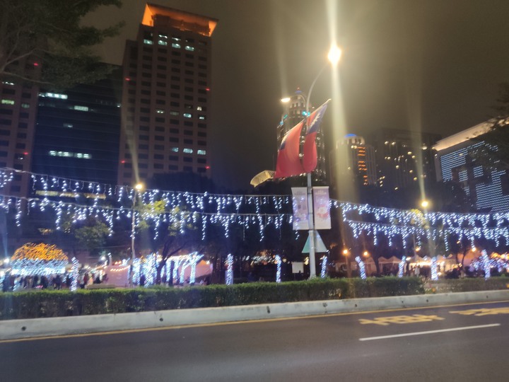 小米9的夜拍嚴重星芒