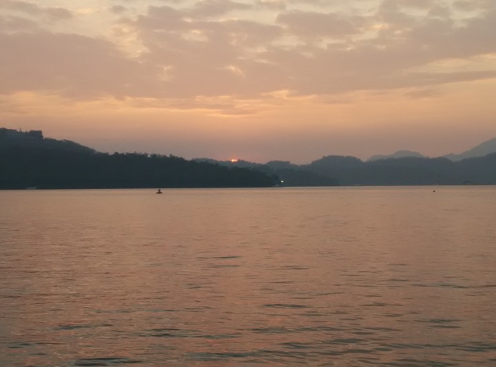 2019年寒假一個中年大叔和一個小鮮肉的環島七極點之旅~下