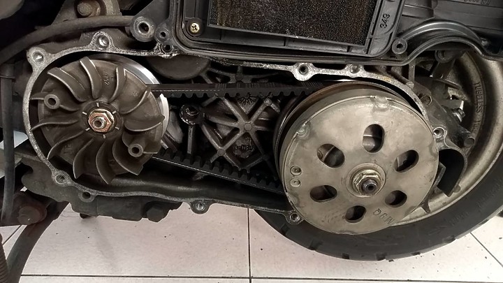 點我看大圖 19年老車拆傳動換皮帶改善打滑,但不知道是那個動作產生的效果?