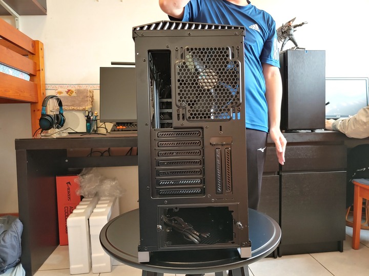 Fractal Design Vector RS開箱