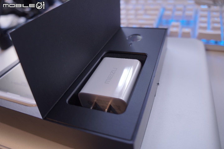 點我看大圖 【炒冷飯開箱】Meizu16x VS x8 台幣5k的本家s710內鬥
