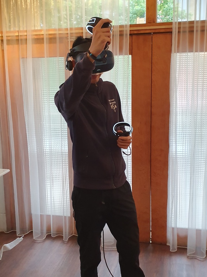 最栩栩如真的PC-VR體驗,HTC Vive Cosmos X Mobile01秘境旅行團出發囉