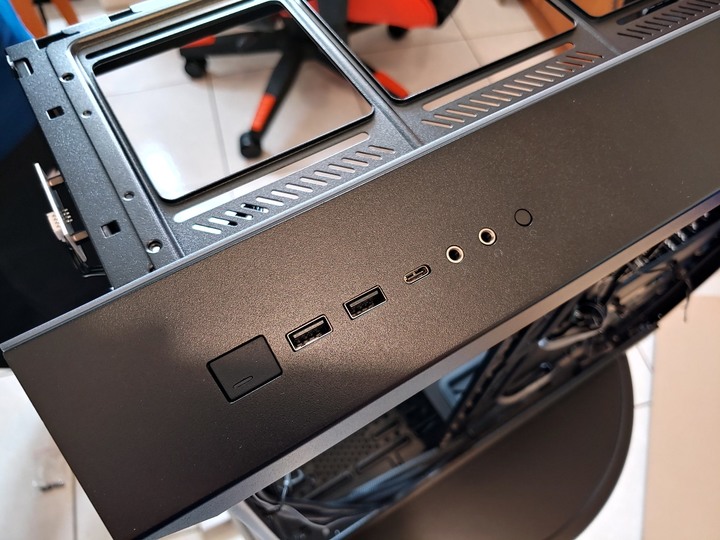 Fractal Design Vector RS開箱