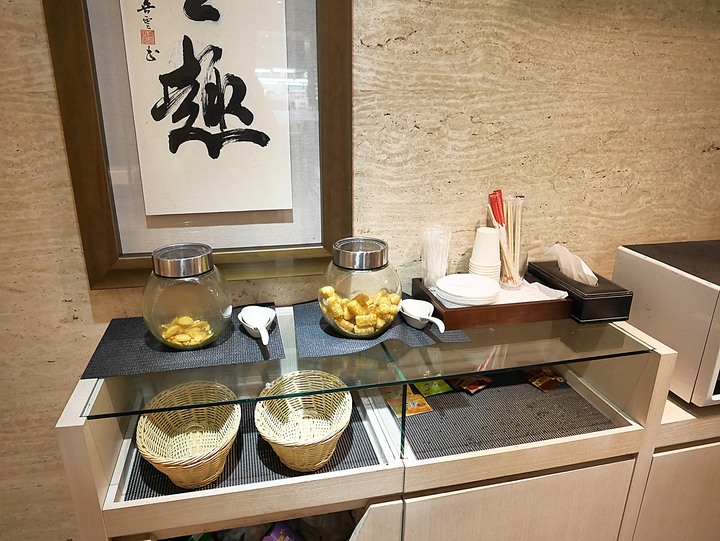 [住宿] 高雄市 三民區 奇異果快捷旅店-高雄車站店 – 高C/P值大空間的市區住宿點