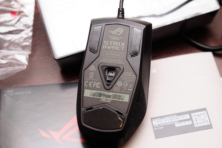 點我看大圖 遊戲工作兩不誤,ASUS ROG Zephyrus M GU502GU 冰河藍電競筆電開箱測試