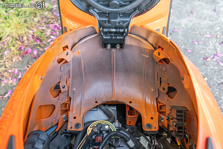 Lambretta V125 Special 試駕 古典美學在動靜間綻放光芒