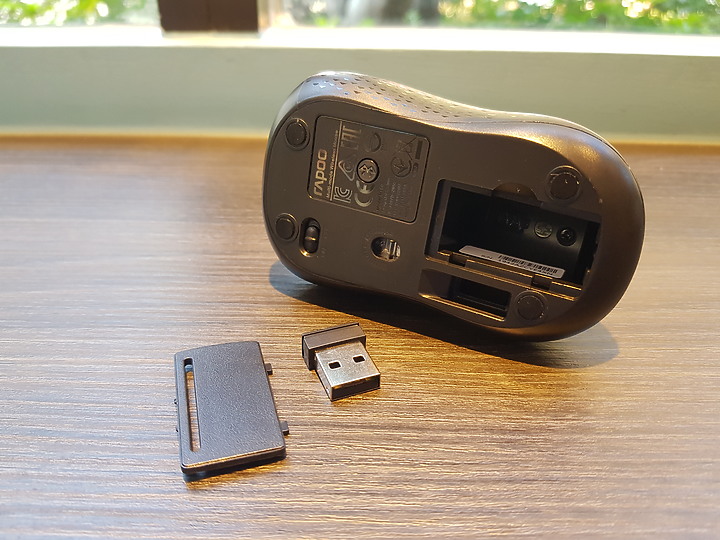 【小宅開箱】rapoo 雷柏 8000T 一對三 藍牙+2.4G 無線靜音鍵鼠組 切換方便！！