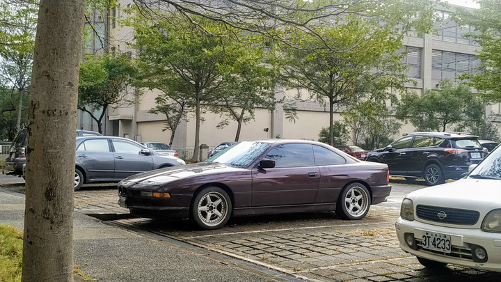 BMW E31 850i