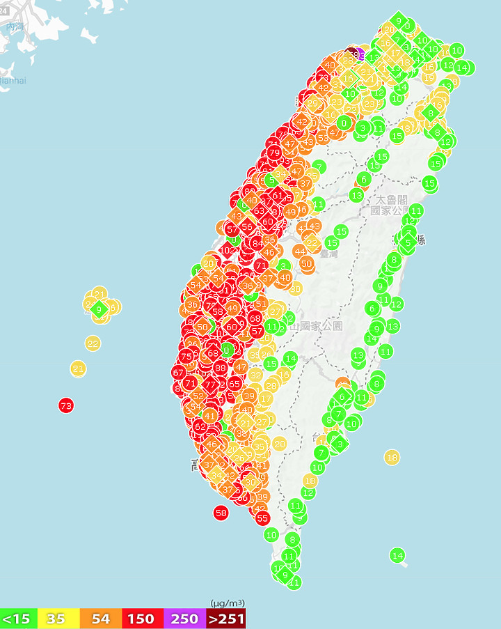 點我看大圖 三款PM2.5偵測器,使用心得:空氣盒子、KANFUR PM2.5檢測儀、BRISE A1
