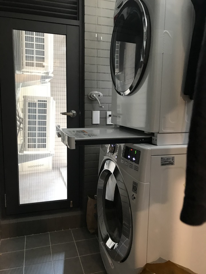 LG 9kg 乾衣機+ 18kg 洗衣機 (WR-90TW+ WD-S18VBW)