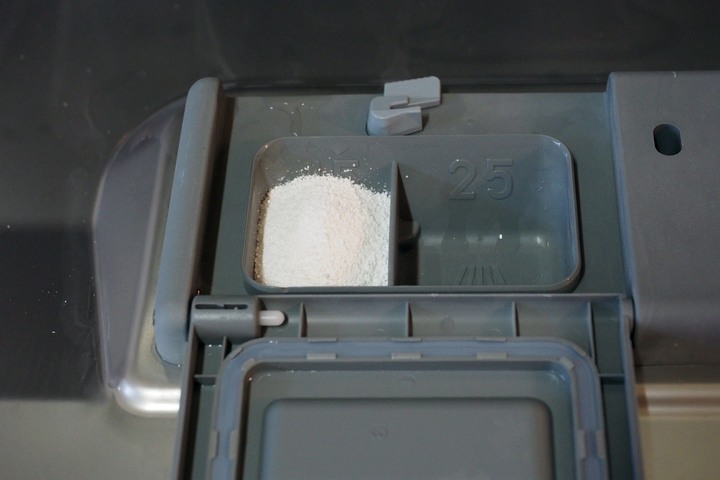 每天兩塊錢 輕鬆當貴婦 ｜ HDW-06M1D 六人份智能省水洗碗機
