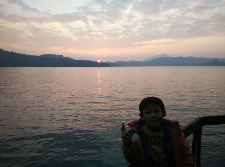 2019年寒假一個中年大叔和一個小鮮肉的環島七極點之旅~下