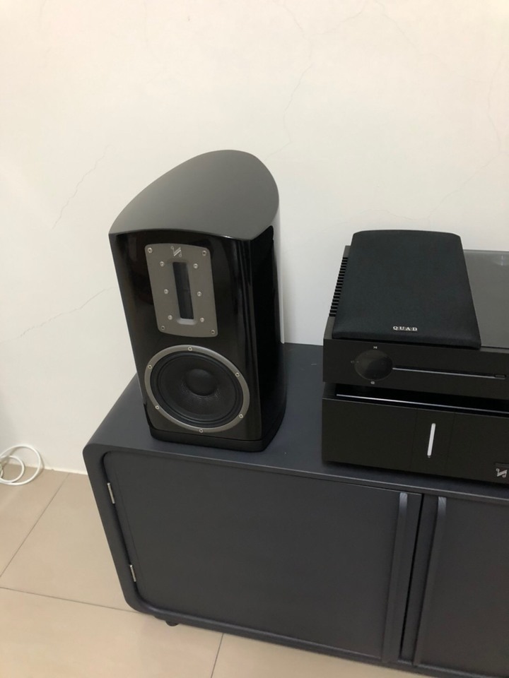 ［新年開箱］絲帶高音傳奇 － 英國 QUAD Z2 與 QUAD Artera CD前後級擴大機