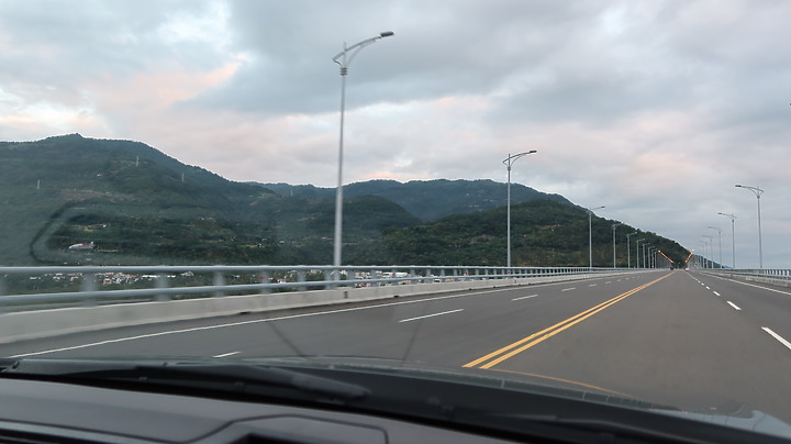 Mondeo MK5 TDCI 1桶油7極點24耐環島