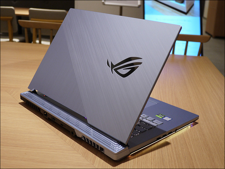 新生活伴侶 - ROG STRIX G 微開箱