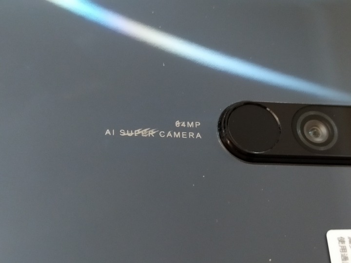 Note 8 pro 一拆封發現的瑕疵