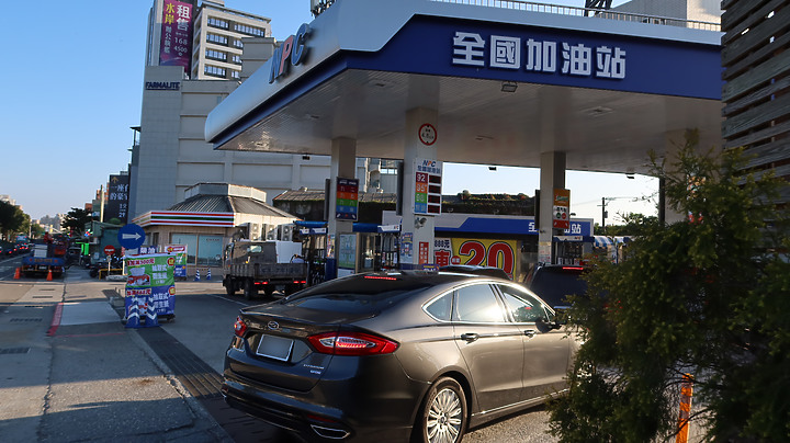 Mondeo MK5 TDCI 1桶油7極點24耐環島