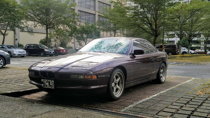 BMW E31 850i