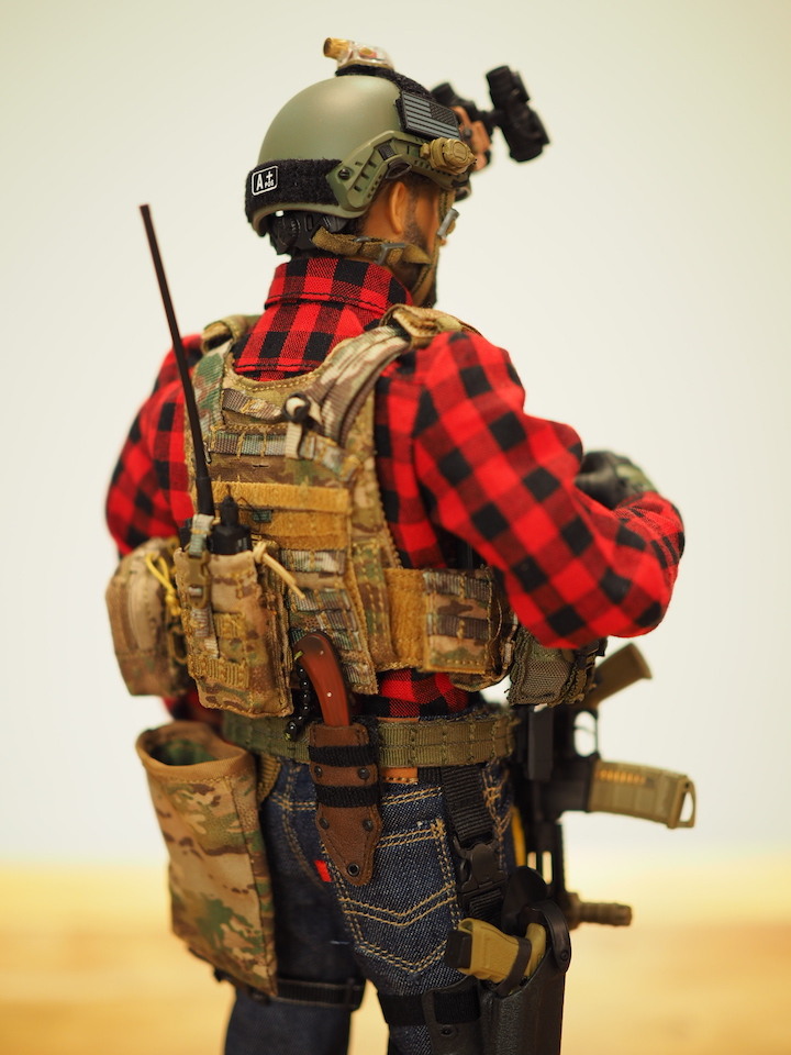 入坑! DAMTOYS 78063 US DEA SRT 1/6 軍事人偶開箱