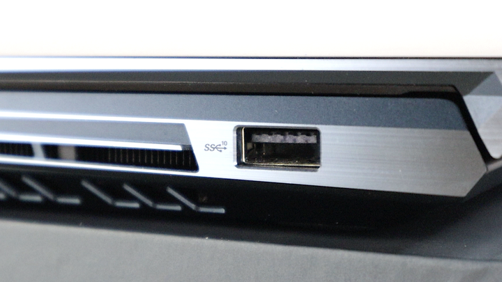 ZenBook Pro Duo UX581GV 讓工作效率指數提升的 ScreenPad Plus