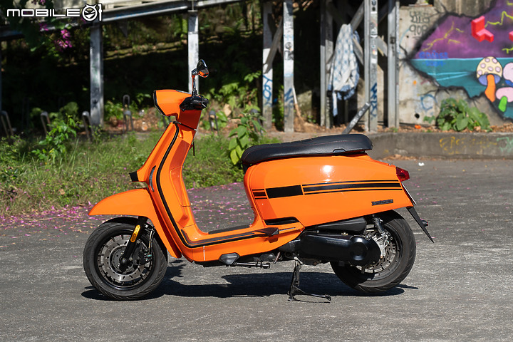 Lambretta V125 Special 試駕 古典美學在動靜間綻放光芒