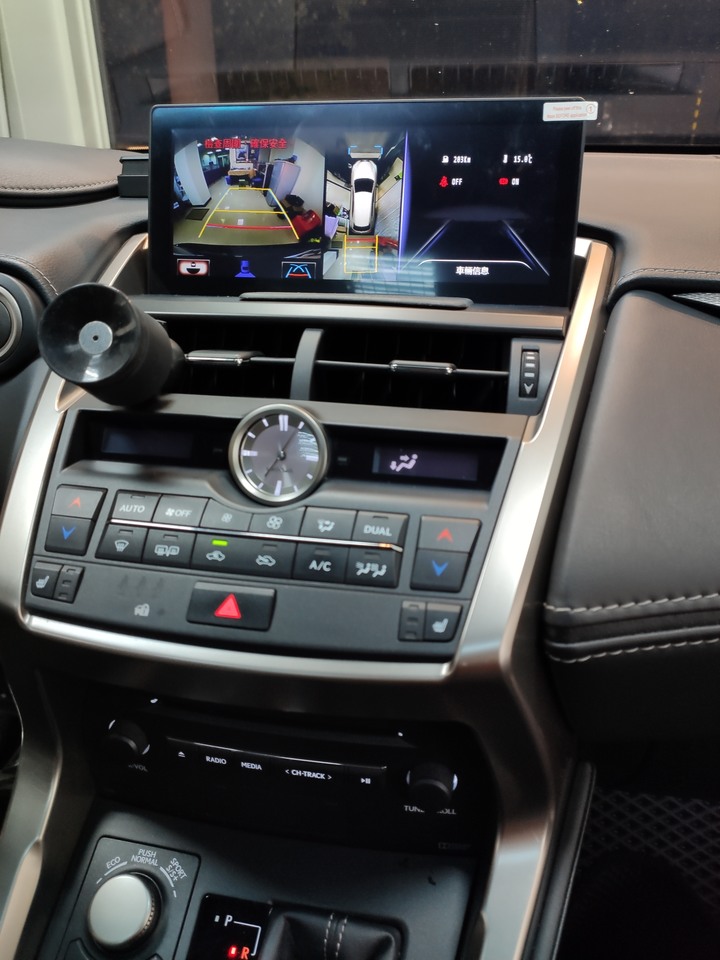LEXUS NX/UX/IS/ES用10吋藍光屏安卓螢幕,8核心 4+64G高解析度!安卓8.0!