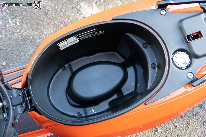 Lambretta V125 Special 試駕 古典美學在動靜間綻放光芒