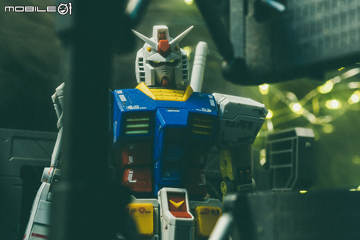 鋼彈 40週年 來組一支MG鋼彈來玩玩 ！MG RX-78-2 GUNDAM Ver.3.0