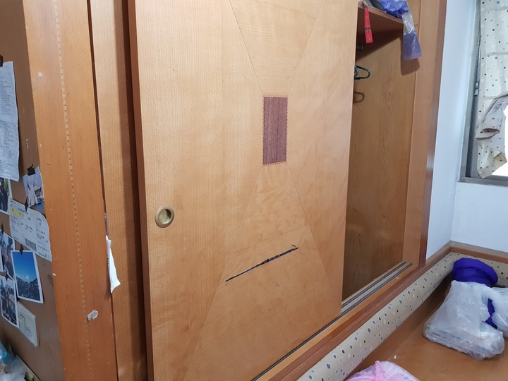 這種樣品屋的書桌，衣櫥是否能自行拆除