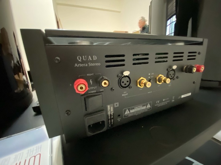 ［新年開箱］絲帶高音傳奇 － 英國 QUAD Z2 與 QUAD Artera CD前後級擴大機