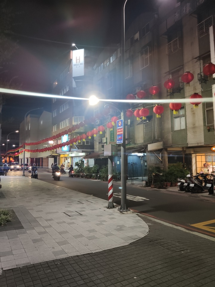 小米9的夜拍嚴重星芒
