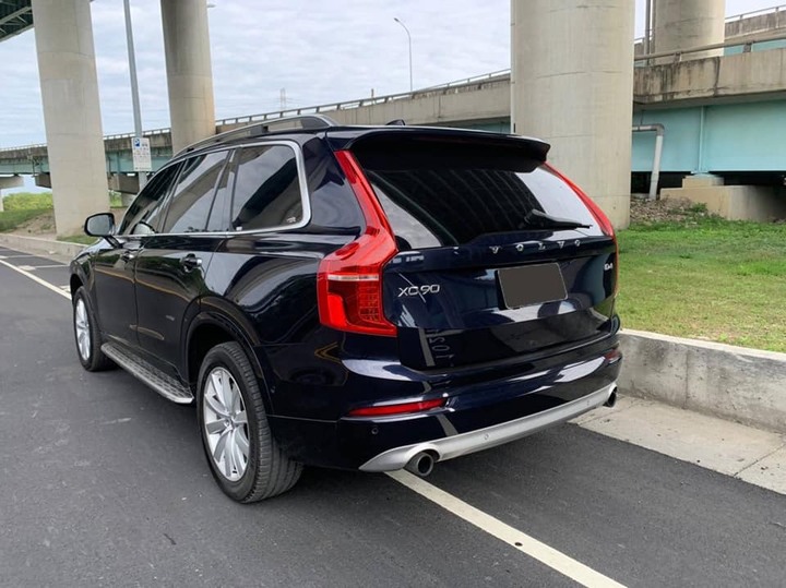 Xc90 d4 七人座 二手價格