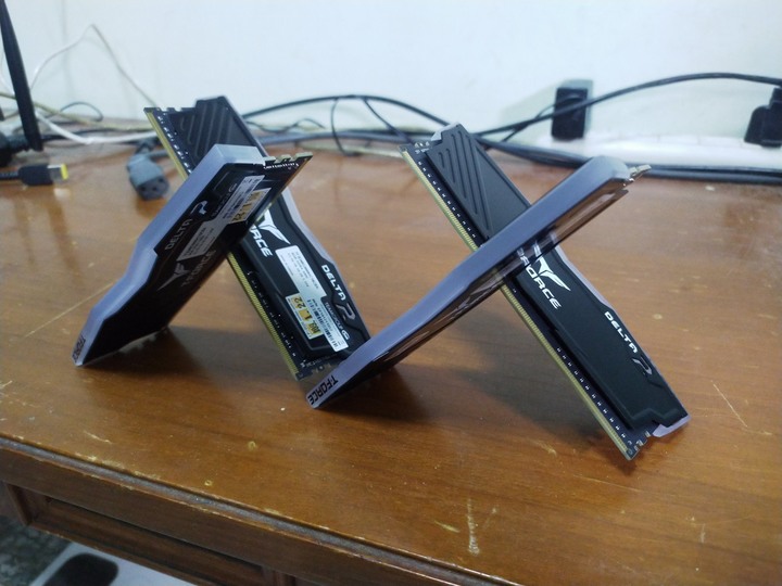 堪稱目前價位最實惠的RGB 8GB DDR4-3000模組ーー十銓T-Force Delta炫光RGB系列8GB DDR4-3000記憶體模組開箱
