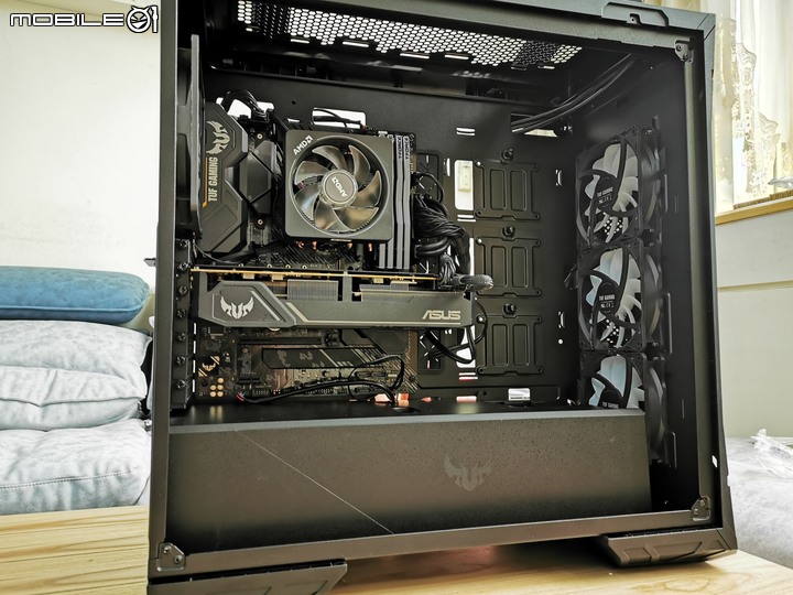 [開箱] ASUS TUF GAMNIG X570-PLUS 信仰機，內外兼俱的工作利器