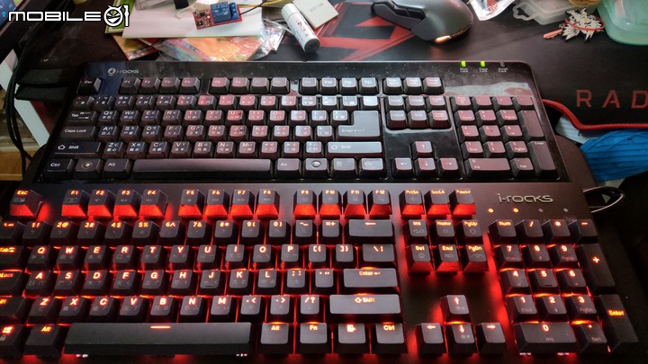 [開箱]irocks K65M PBT背光機械式鍵盤開箱(青軸),使用後覺得不習慣決定送出