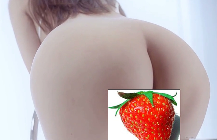 外在條件好的女生為何要4點全露給大家看？有錢嗎? (附圖)