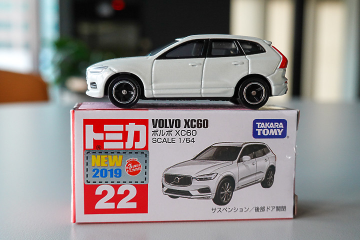 點我看大圖 Tomica x Volvo XC60 小汽車開箱