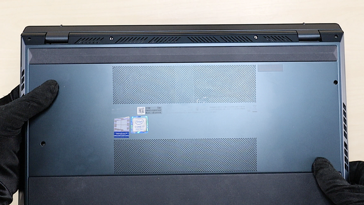 ZenBook Pro Duo UX581GV 讓工作效率指數提升的 ScreenPad Plus