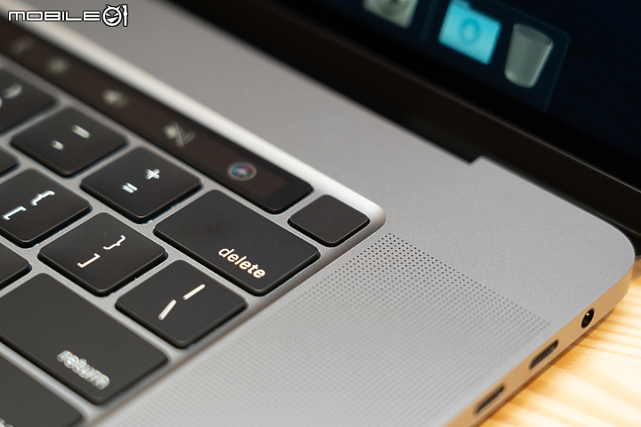 Apple MacBook Pro 16 開箱！ 暨 MacBook Pro 15 比較！