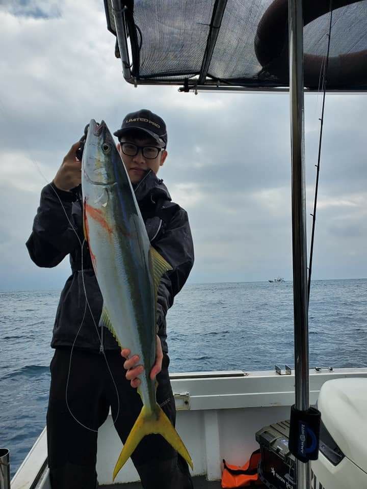 軟竿細線搏大魚!!龜山島海域鐵板釣 (內有影片)