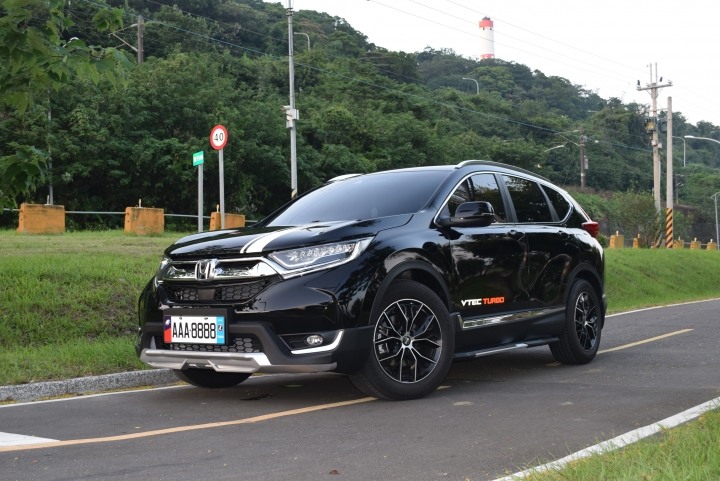 關箱文2018 CRV 1.5S一年半使用心得與改裝總整理分享。