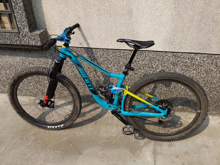 [分享] 懷舊風格的新車 + Shimano Zee 大全套