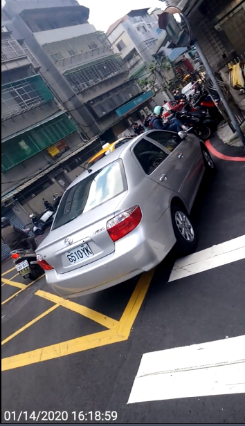 這一知識水準號稱極高之 一家人 的33輛車在文山木柵相關地區違規 真夠敢!!!