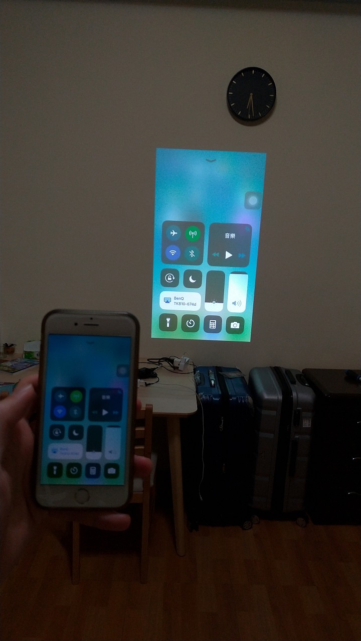 [BenQ TK810 開箱]🔥租套房也能享受大畫面Netflix投影追劇