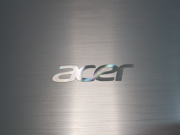 【小宅開箱】【簡測】acer Aspire 5 A515-52G 文書機的大長老