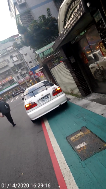 這一知識水準號稱極高之 一家人 的33輛車在文山木柵相關地區違規 真夠敢!!!